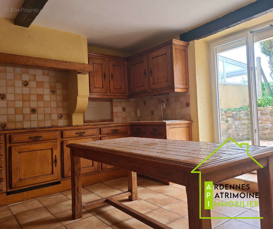 Maison à PRIX-LES-MEZIERES