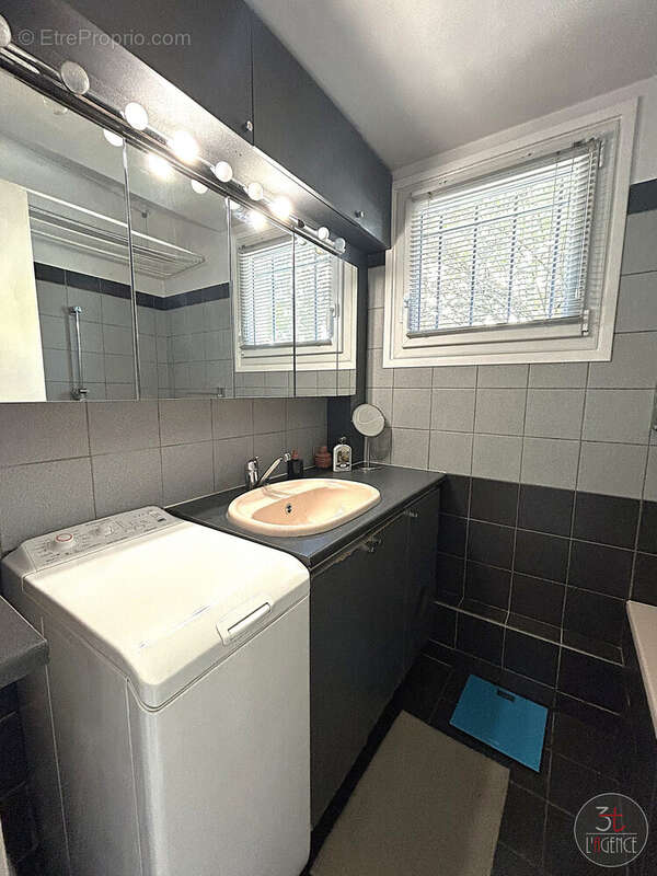 Appartement à FONTENAY-SOUS-BOIS