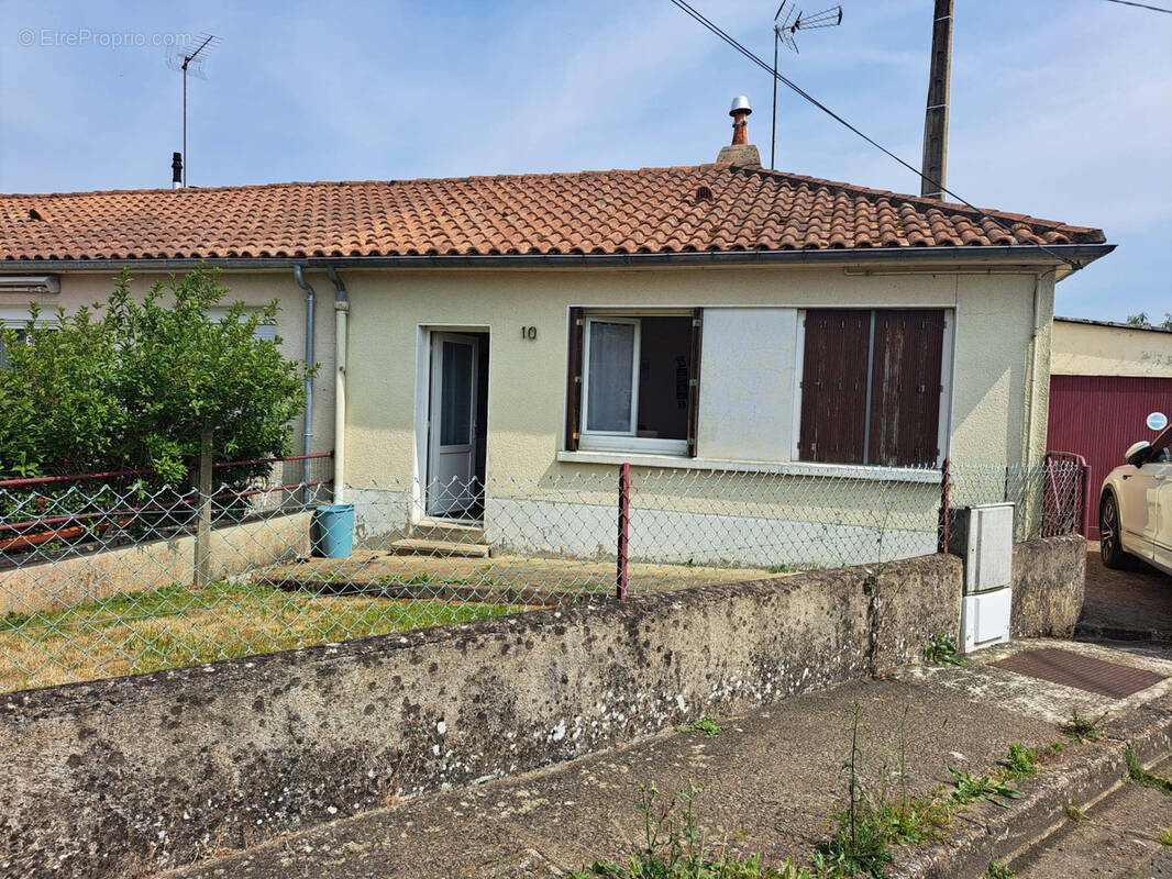 Maison à SAINT-CALAIS