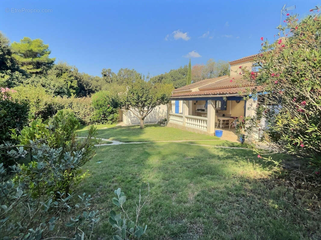 Maison à LA LONDE-LES-MAURES