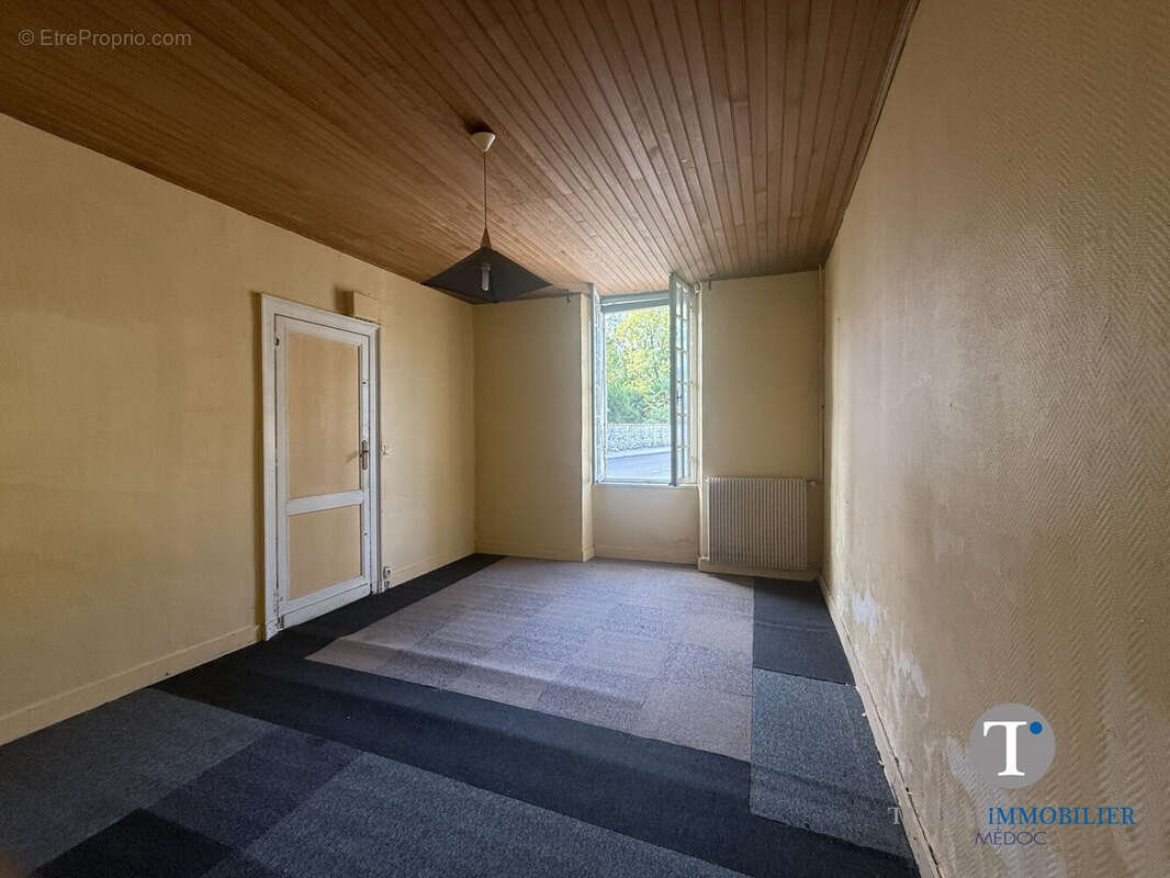 Maison à LESPARRE-MEDOC