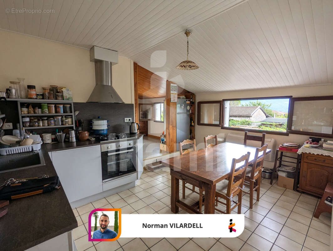 Maison à SAINT-ISMIER