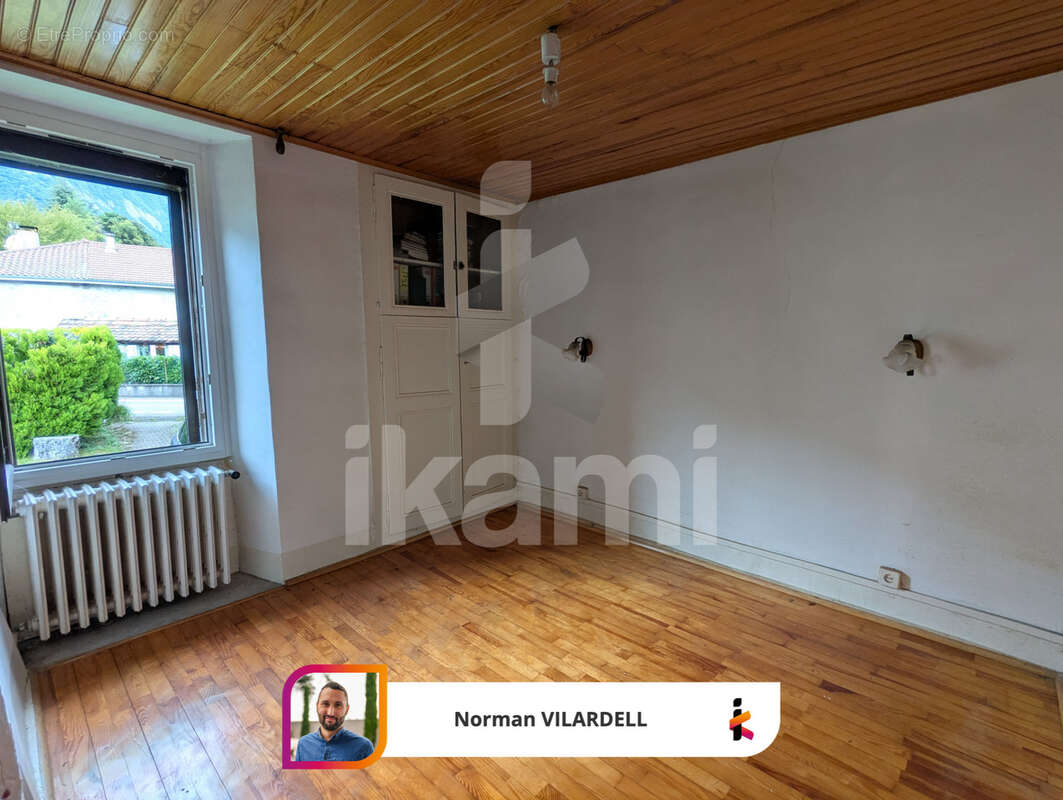 Maison à SAINT-ISMIER