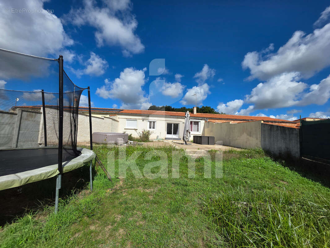 Maison à MAREUIL-SUR-CHER