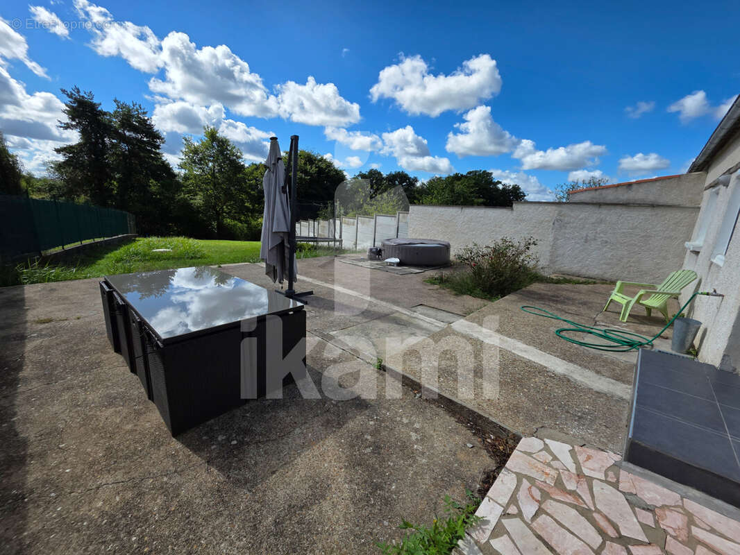 Maison à MAREUIL-SUR-CHER