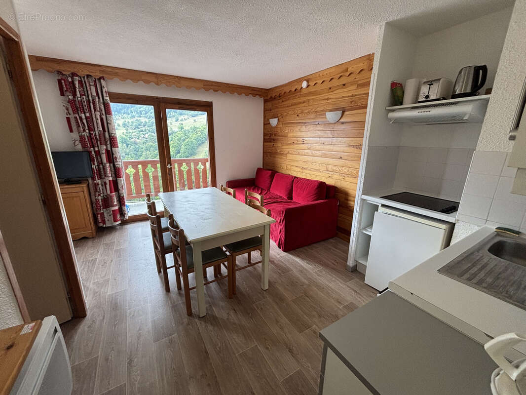 Appartement à SAINT-FRANCOIS-LONGCHAMP