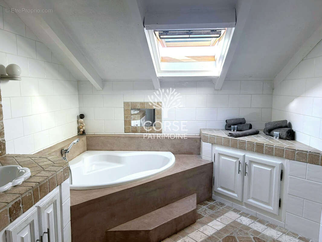 Appartement à SARI-SOLENZARA