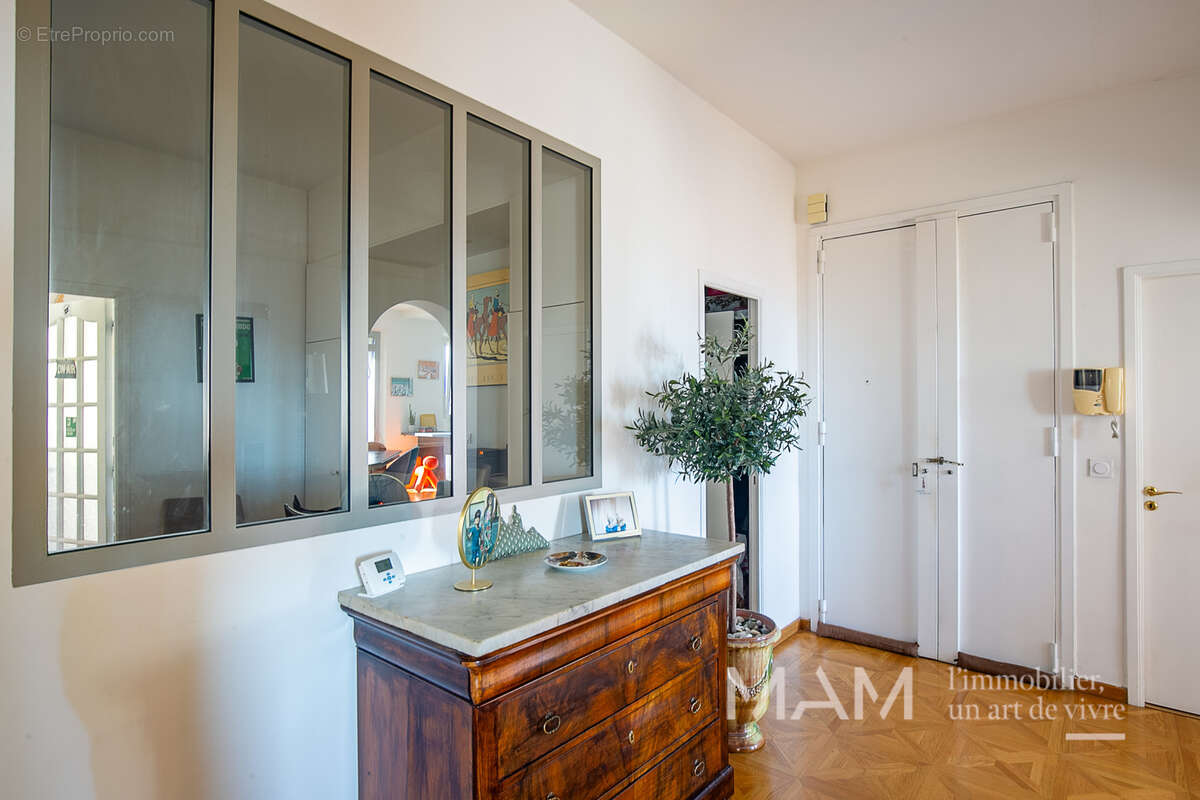 Appartement à MARSEILLE-6E