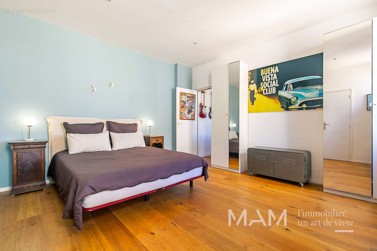Appartement à MARSEILLE-6E