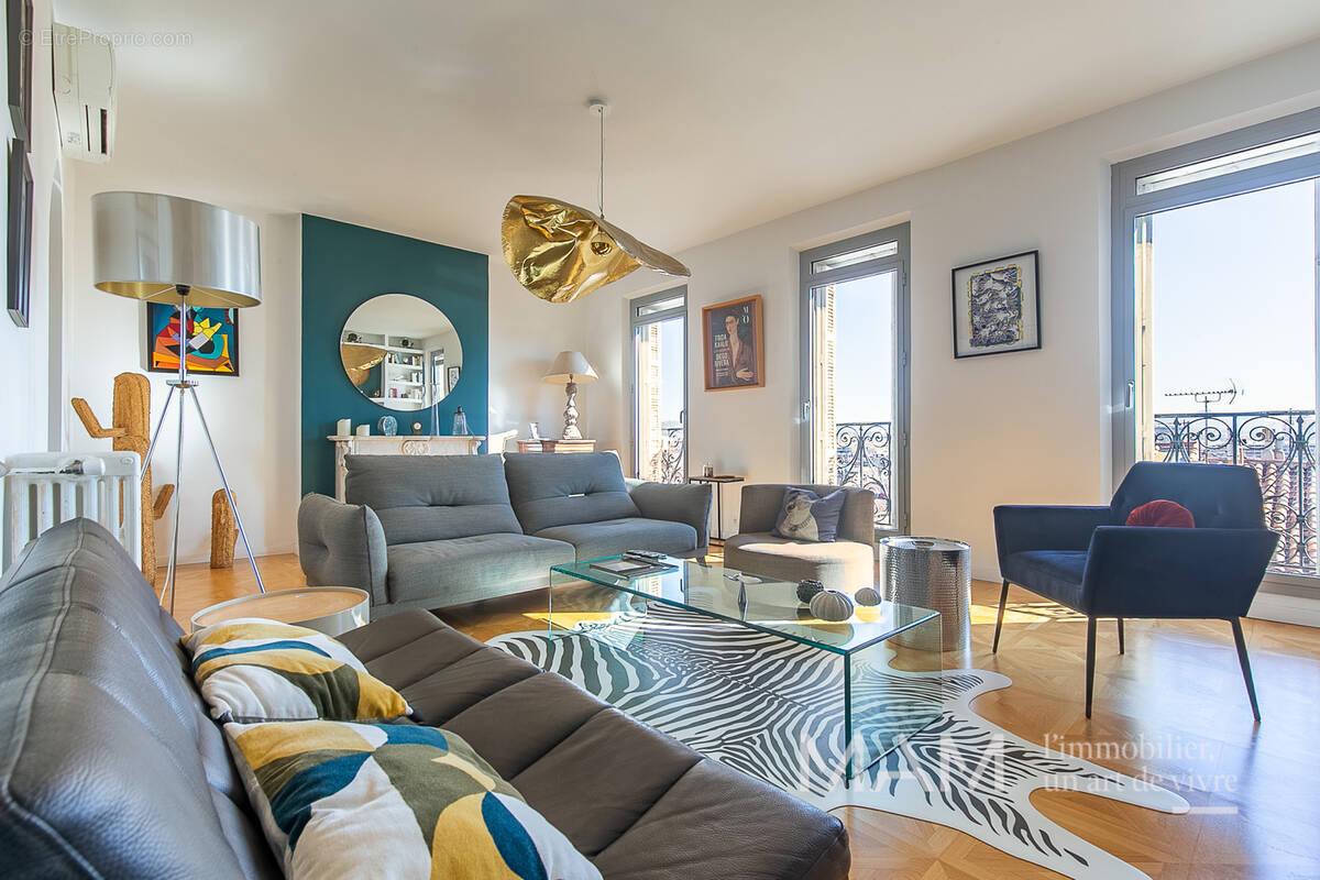 Appartement à MARSEILLE-6E