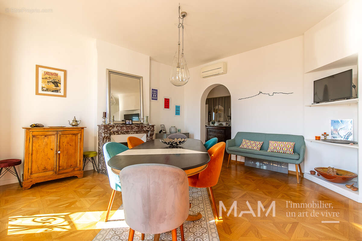 Appartement à MARSEILLE-6E