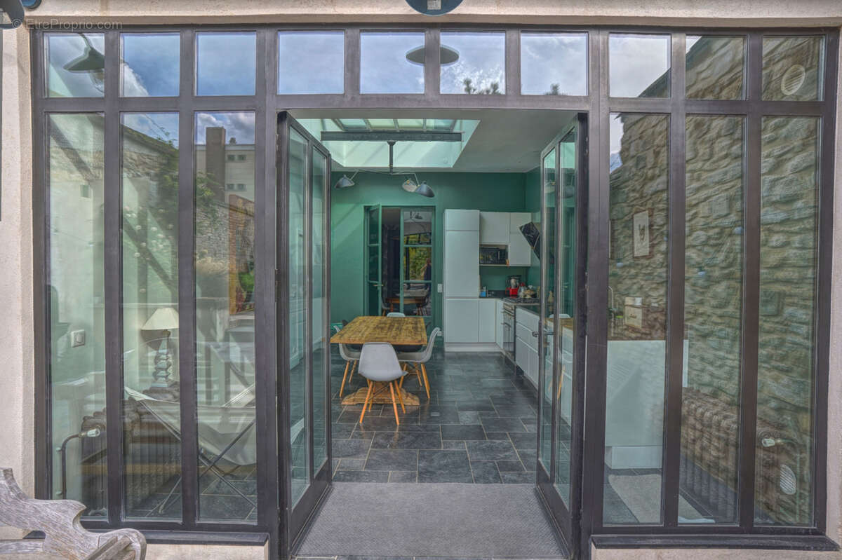 Maison à FONTAINEBLEAU