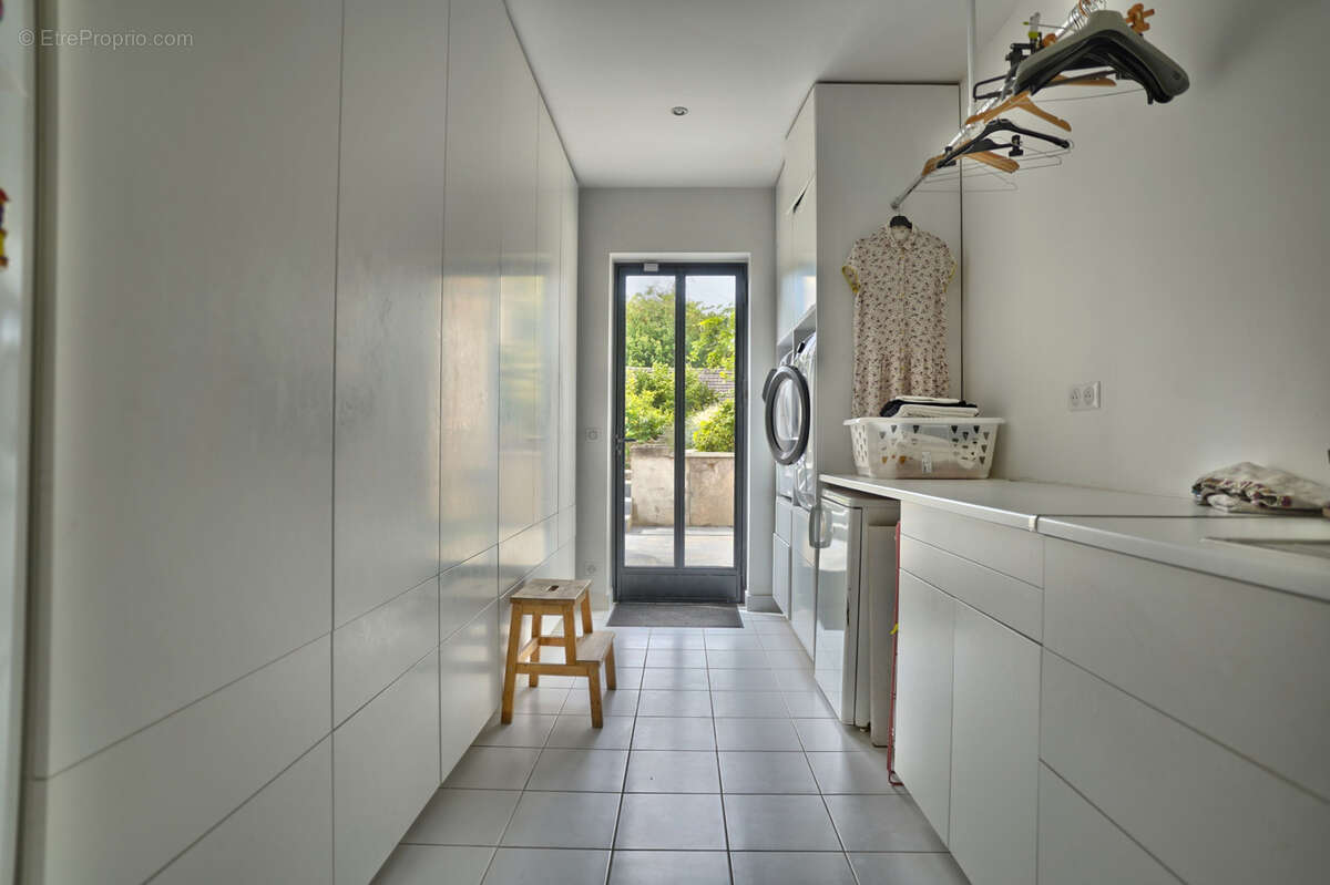 Maison à FONTAINEBLEAU