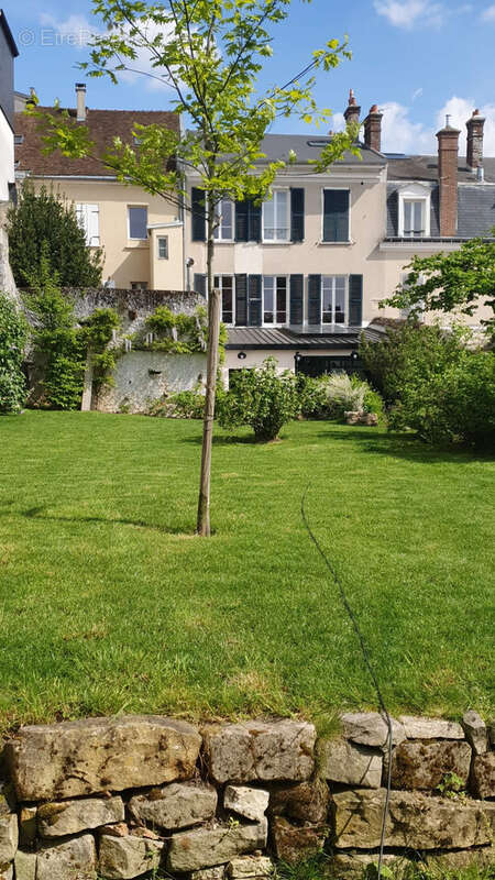 Maison à FONTAINEBLEAU