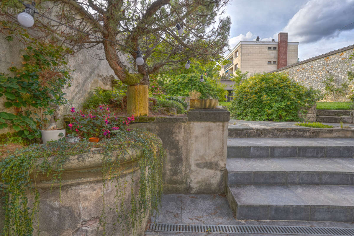Maison à FONTAINEBLEAU