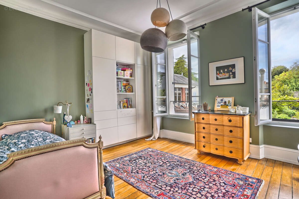 Maison à FONTAINEBLEAU