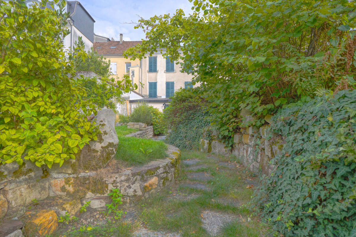 Maison à FONTAINEBLEAU