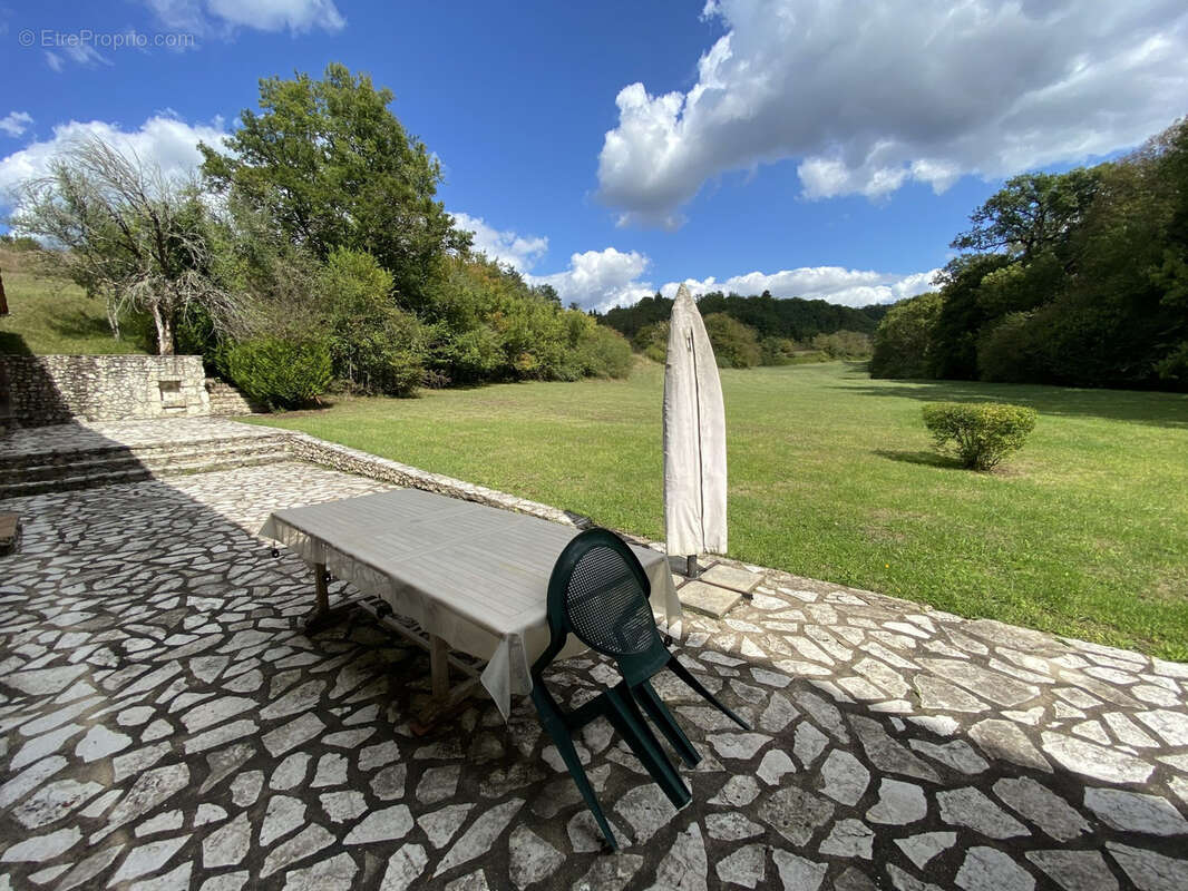 Maison à SAINT-ASTIER