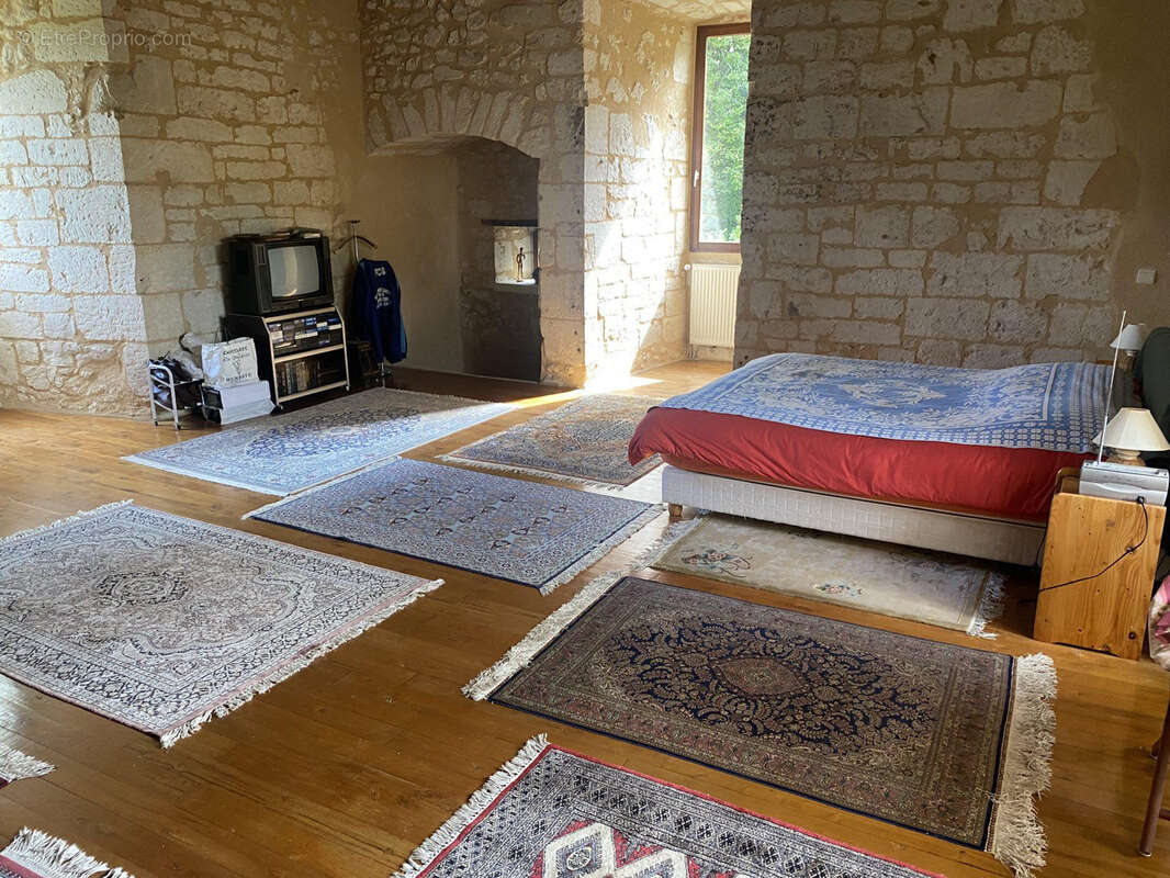 Maison à SAINT-ASTIER