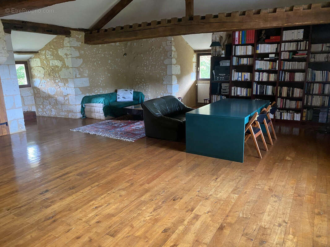 Maison à SAINT-ASTIER