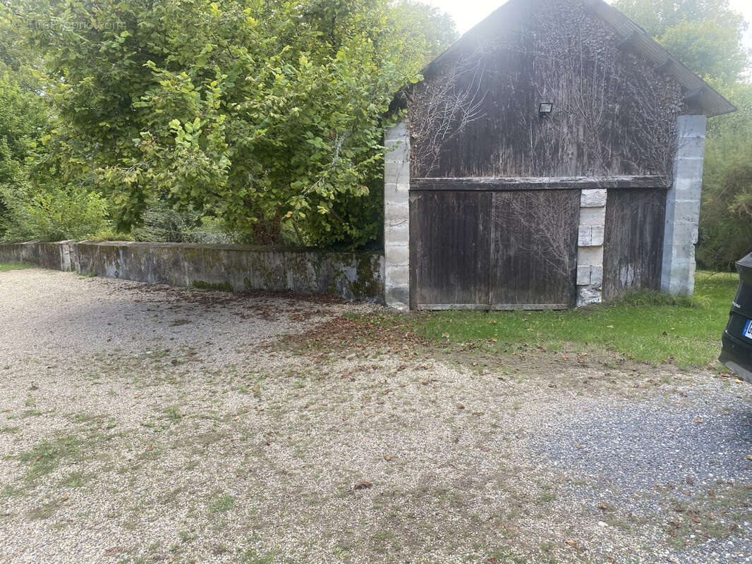 Maison à SAINT-ASTIER
