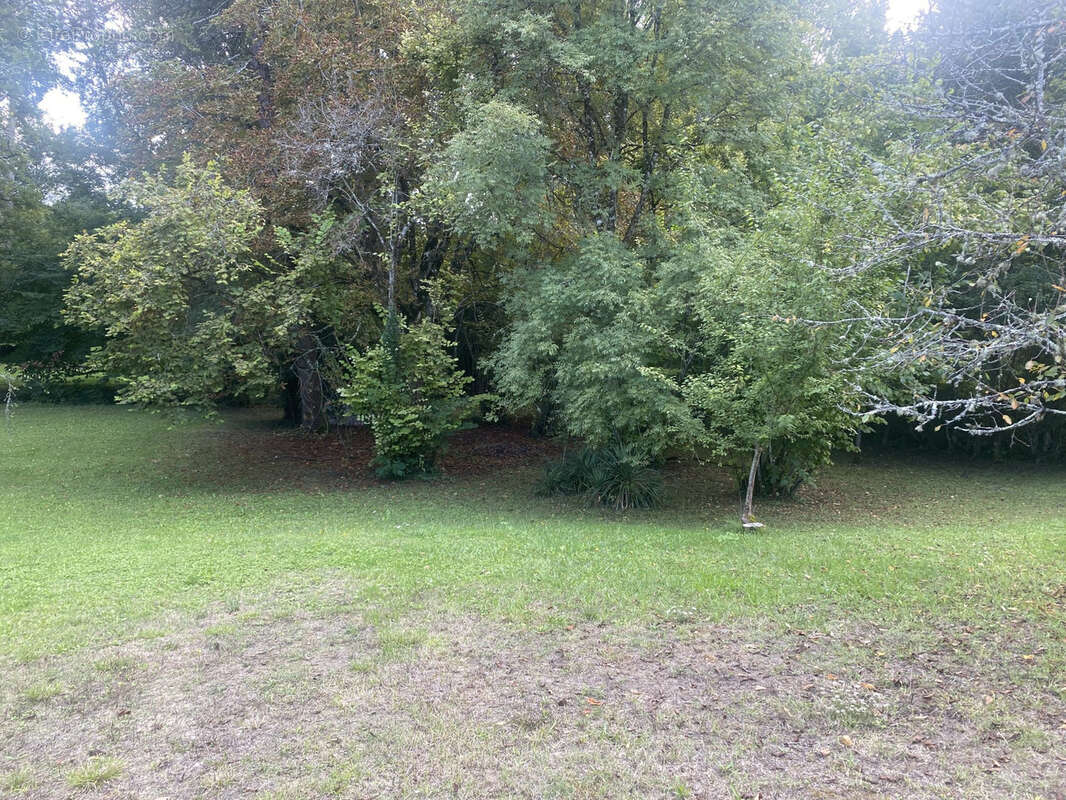 Maison à SAINT-ASTIER