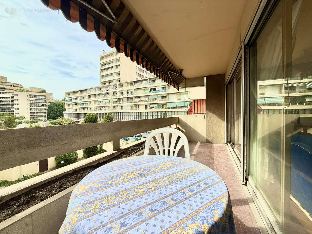 Appartement à MARSEILLE-6E