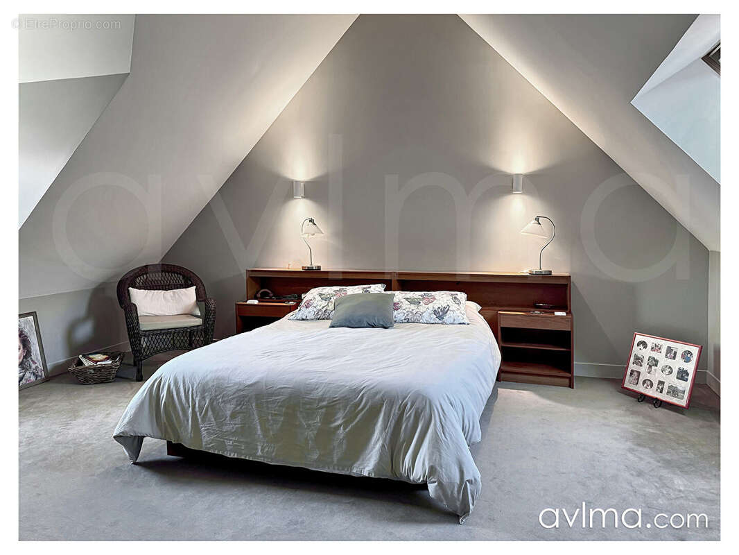 Maison à SAINT-NOM-LA-BRETECHE