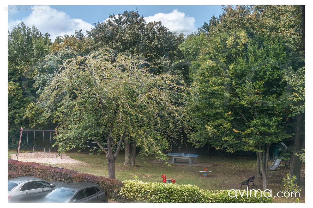 Appartement à LA CELLE-SAINT-CLOUD