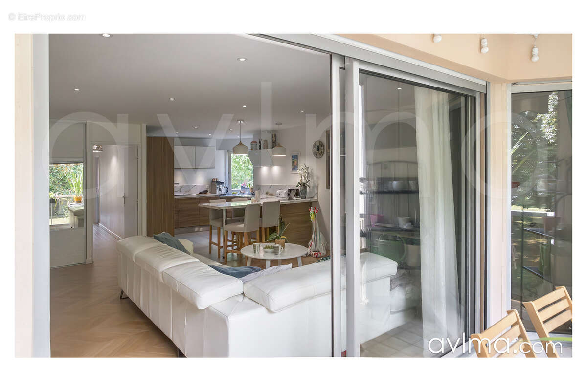 Appartement à LA CELLE-SAINT-CLOUD