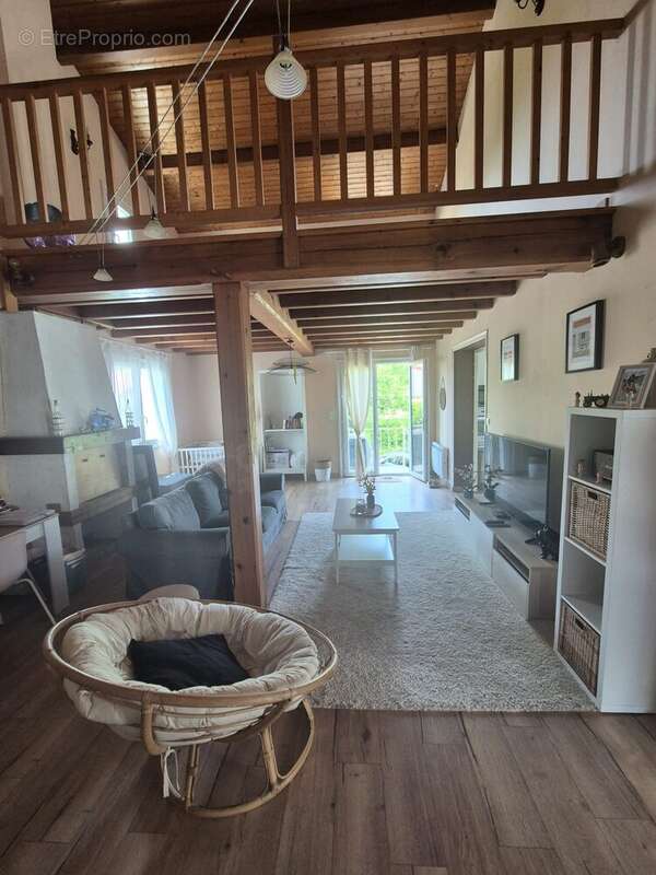 Maison à LES EGLISES-D&#039;ARGENTEUIL