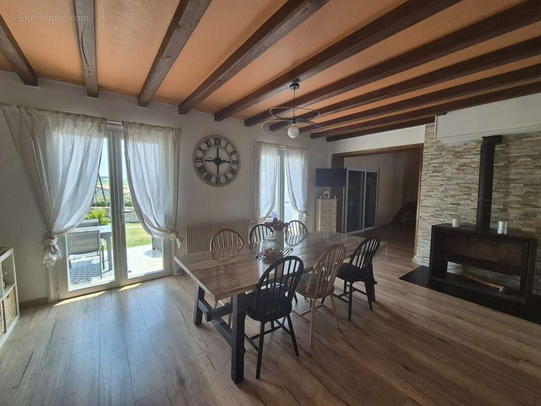 Maison à LES EGLISES-D&#039;ARGENTEUIL