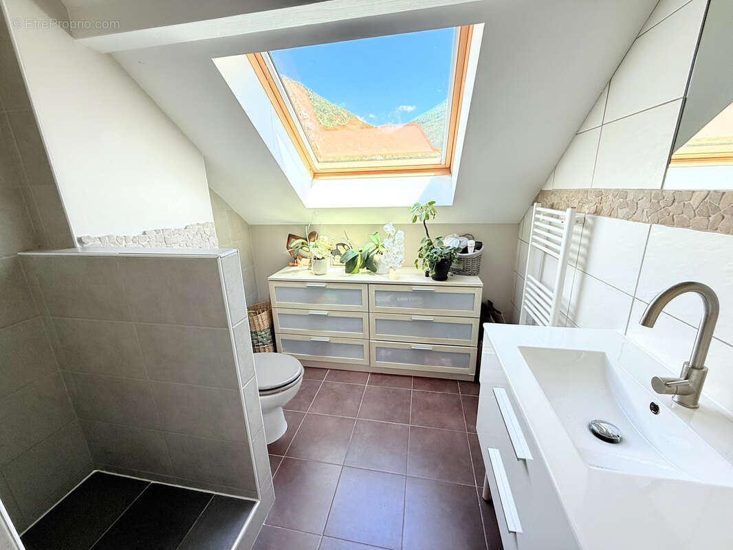 Maison à SAINT-JEOIRE-PRIEURE