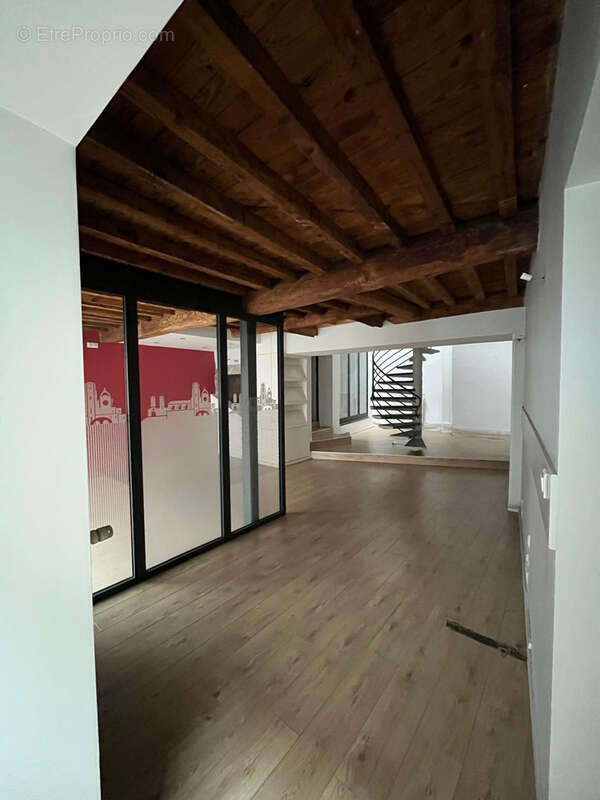 Commerce à MONTBRISON