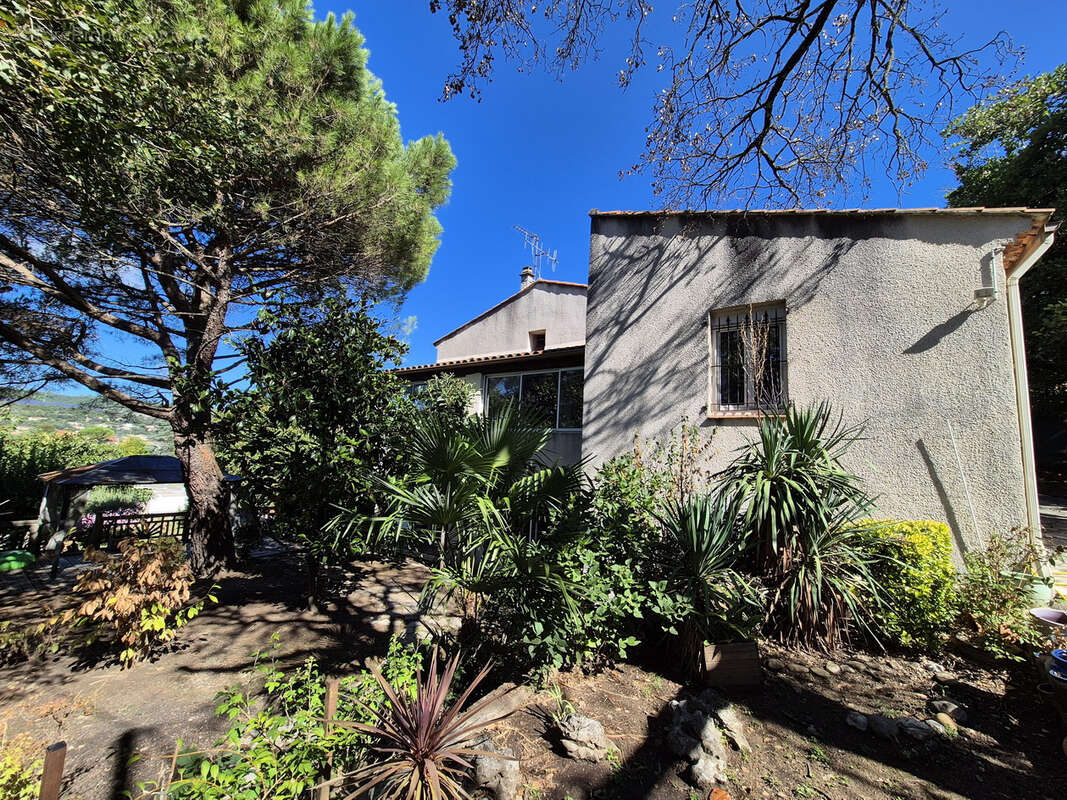 Maison à SAINT-MARTIN-DE-VALGALGUES