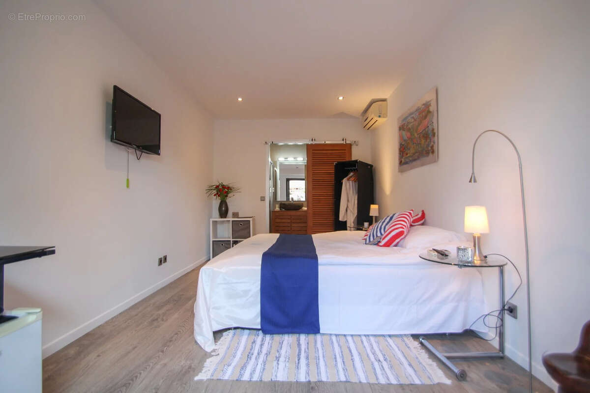 Maison à TOURRETTES