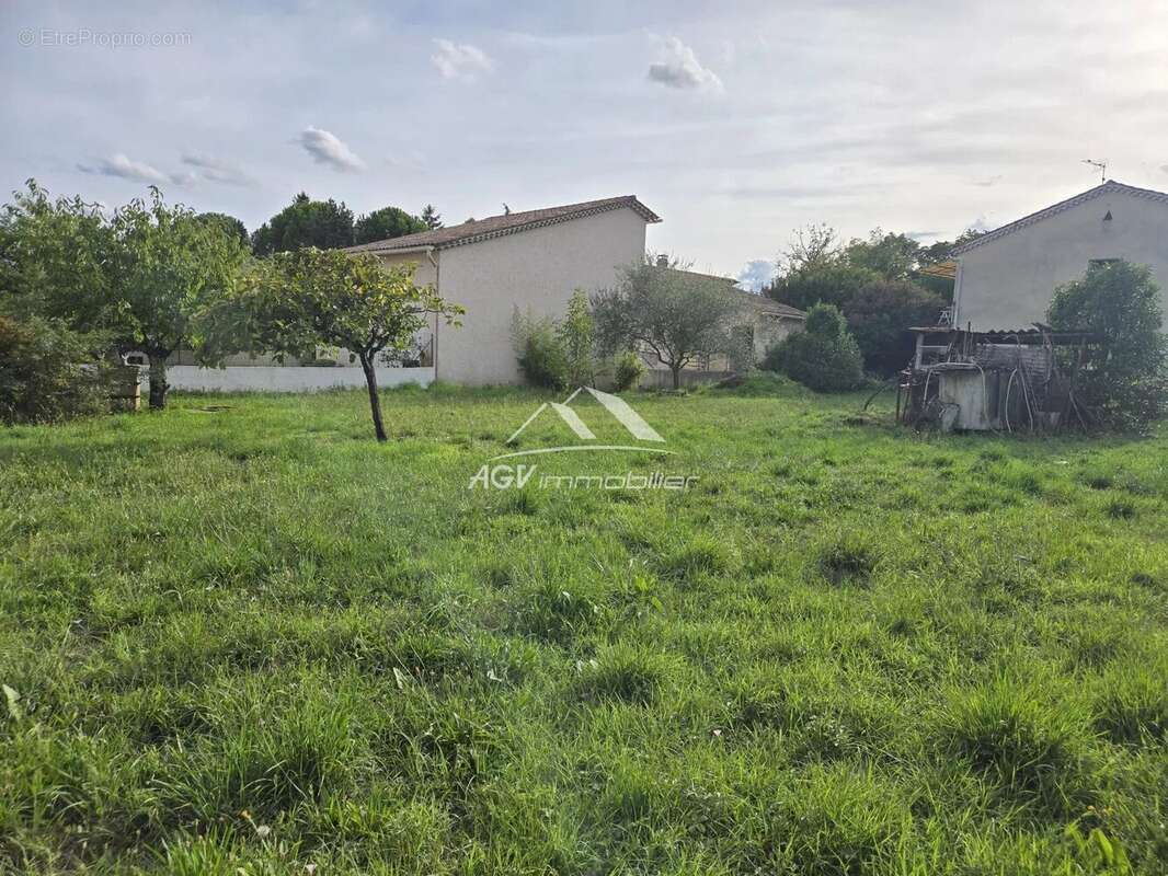 Terrain à SALINDRES