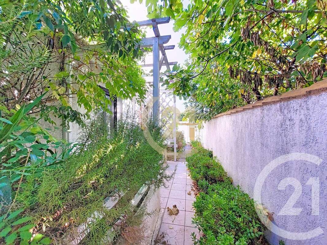 Maison à VILLENEUVE-LES-MAGUELONE