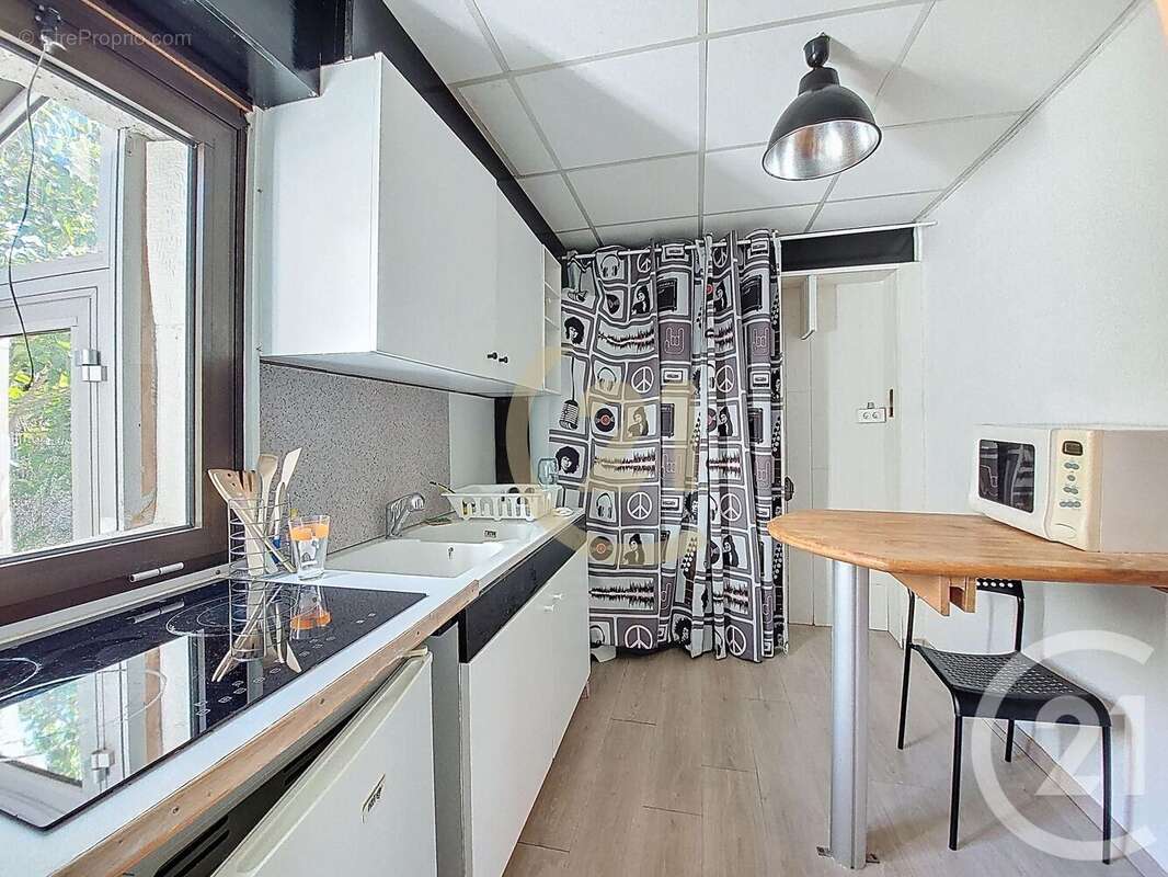 Maison à VILLENEUVE-LES-MAGUELONE