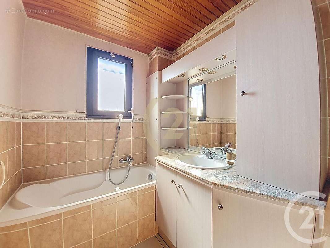 Maison à VILLENEUVE-LES-MAGUELONE