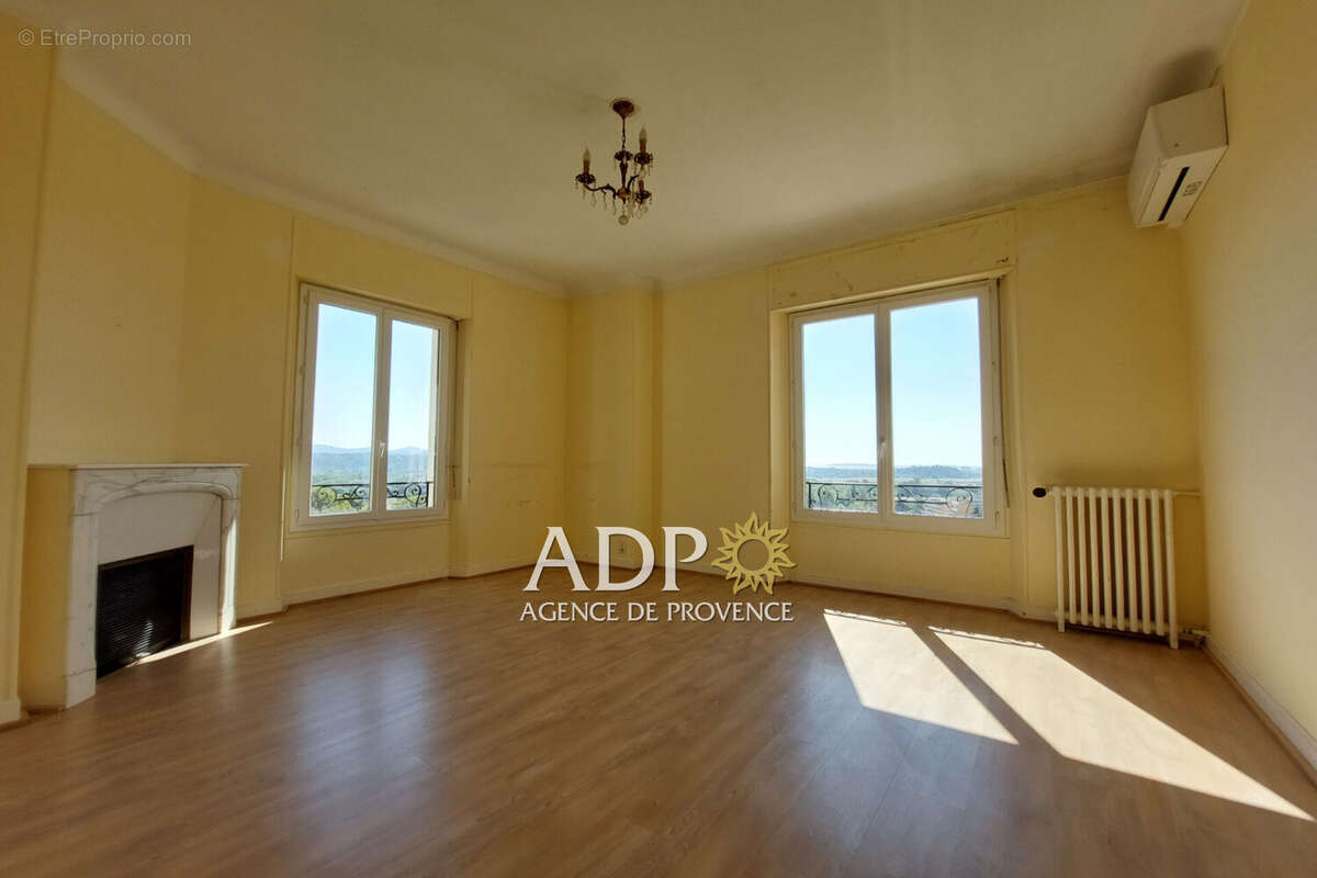 Appartement à MANDELIEU-LA-NAPOULE