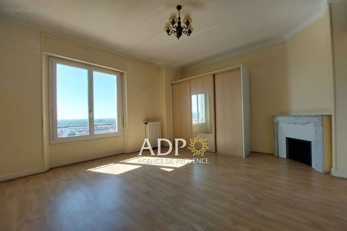 Appartement à MANDELIEU-LA-NAPOULE