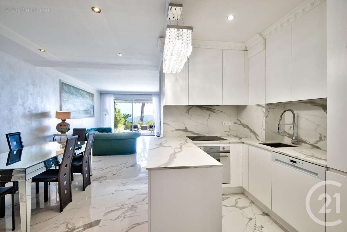 Appartement à VILLEFRANCHE-SUR-MER