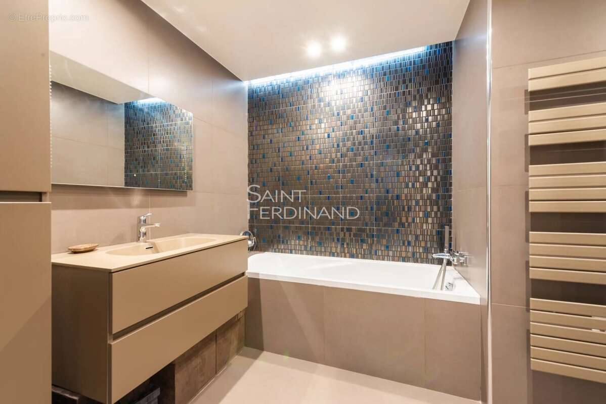 Appartement à BOULOGNE-BILLANCOURT