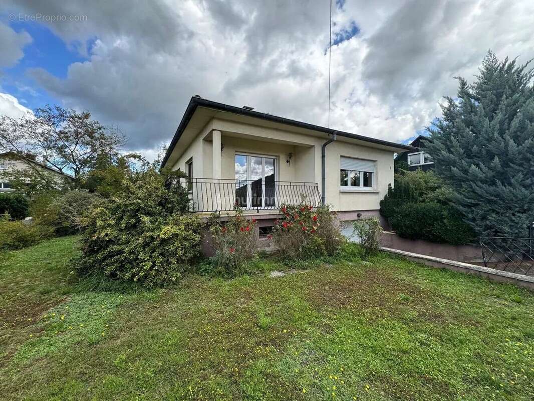 Maison à SAINTE-CROIX-EN-PLAINE