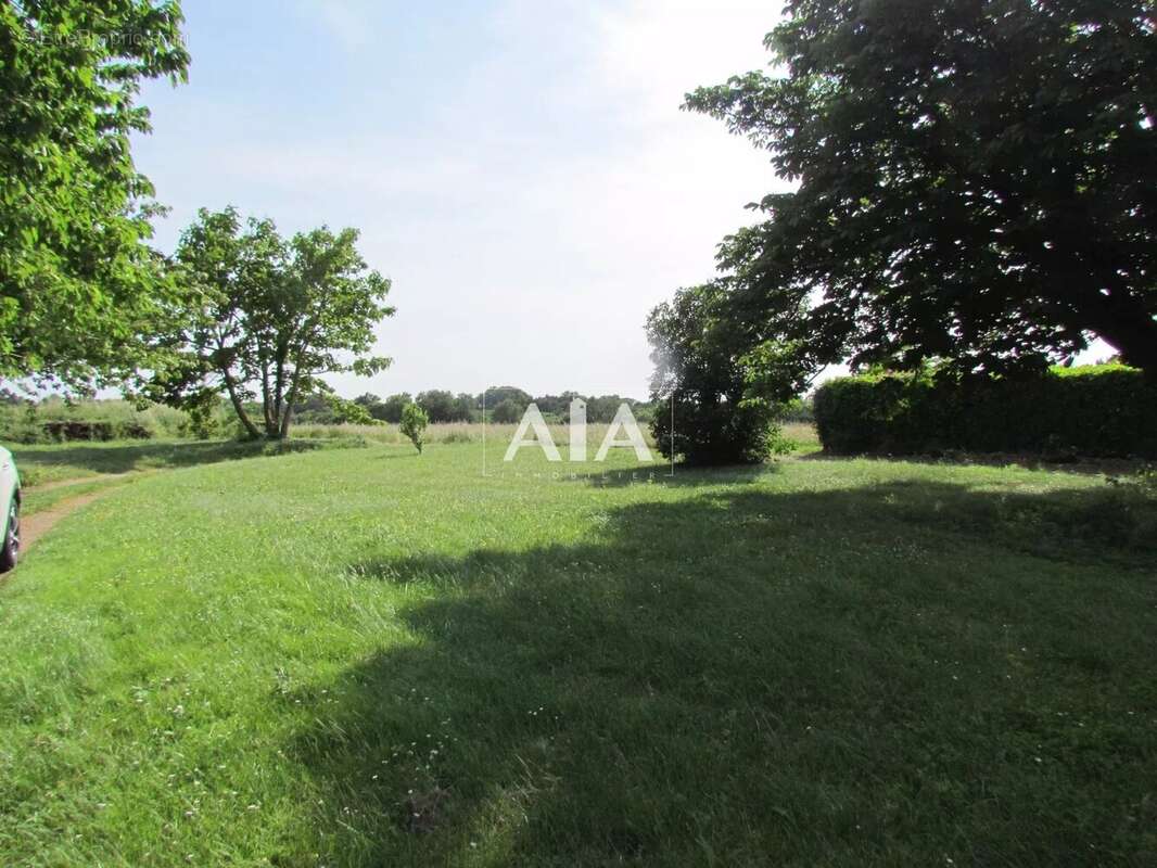 Maison à NANTEUIL-EN-VALLEE