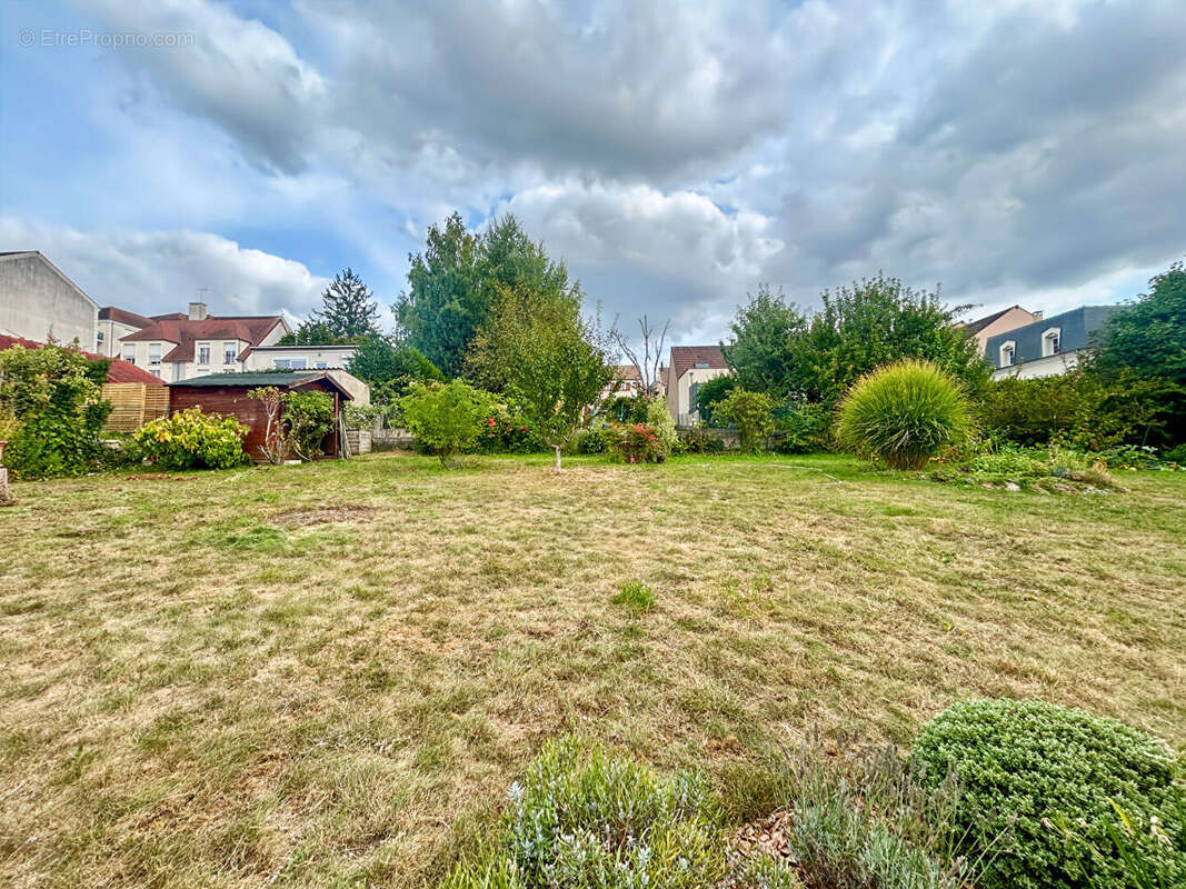 Maison à VILLEBON-SUR-YVETTE