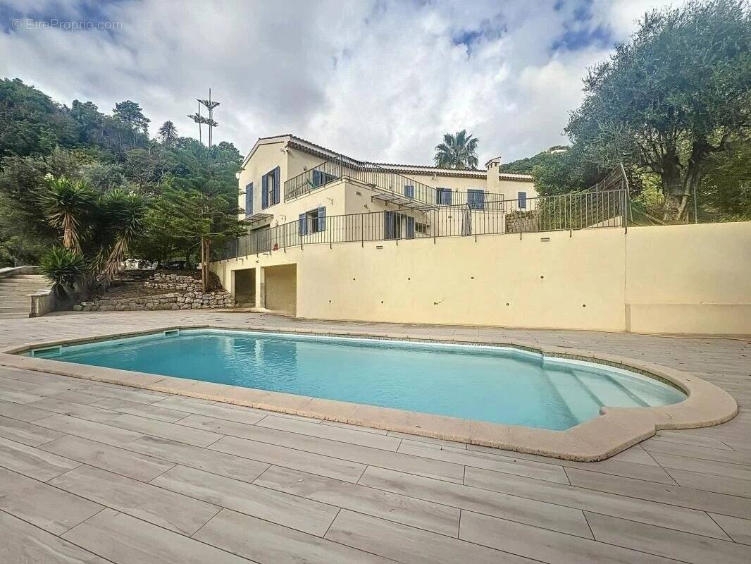 Maison à SAINTE-AGNES