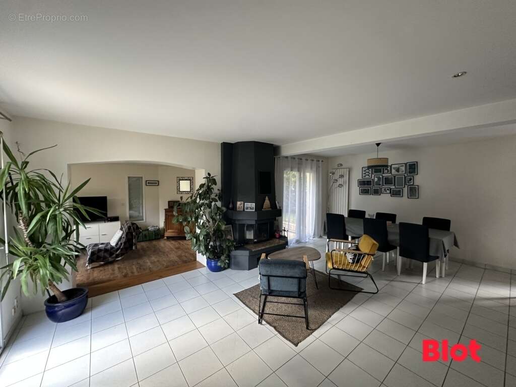 Maison à CHATEAUGIRON