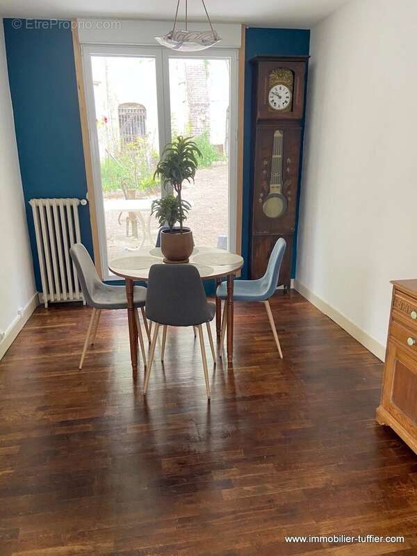 Maison à RUILLE-SUR-LOIR